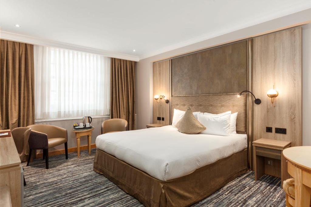 Superior Queen Room - Image 1