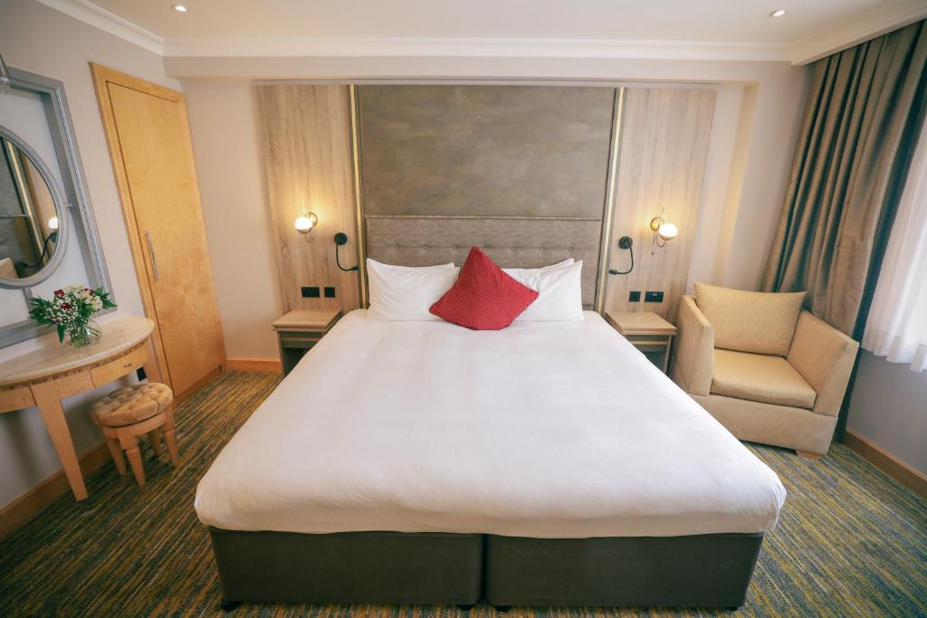 Superior Queen Room - Image 5