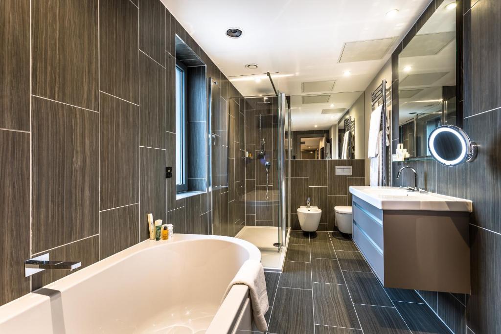 Hoxton Family Suite - Image 2