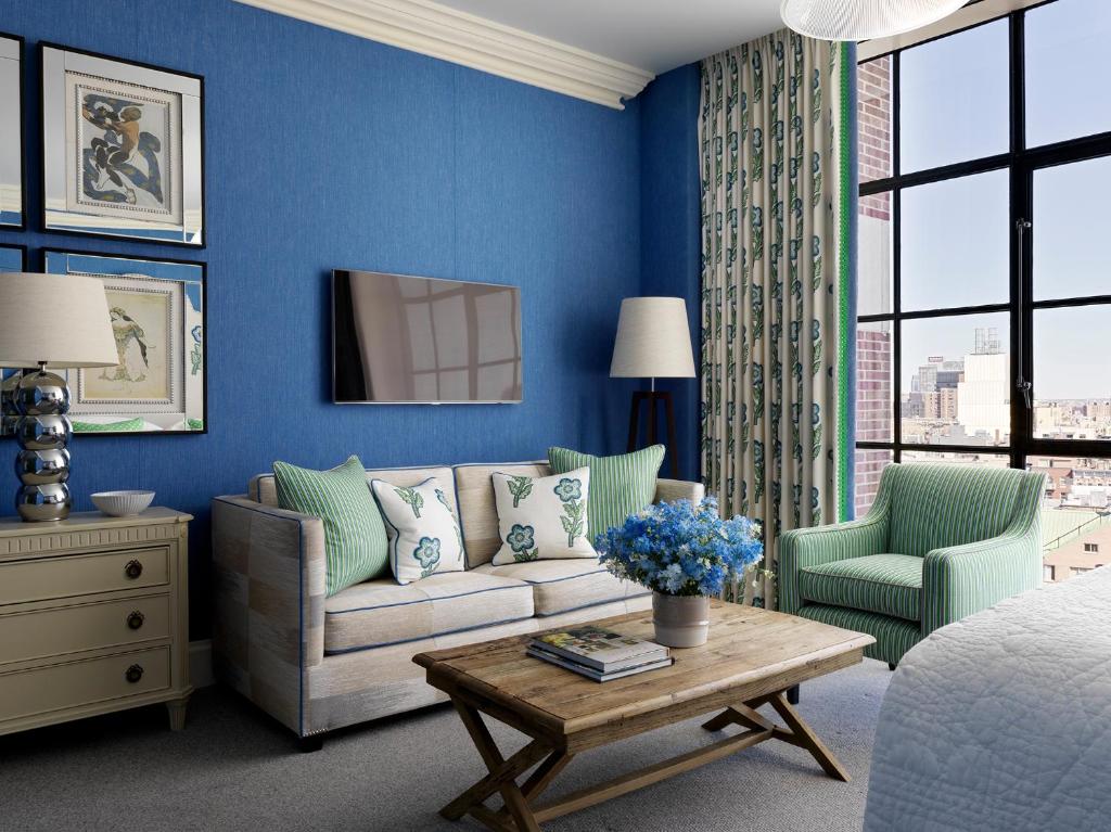 Deluxe Junior Suite - Image 6