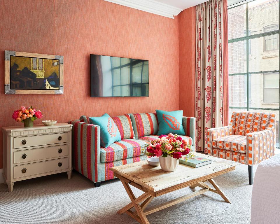 Luxury Junior Suite - Image 5