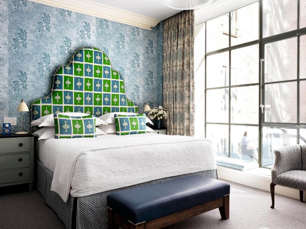 Luxury King Room - Image 10