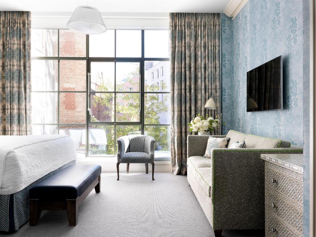 Luxury King Room - Image 3