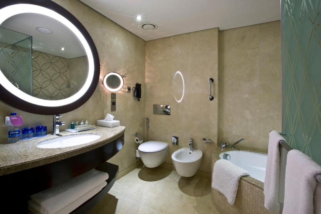 Presidential King Suite - Smoking - Image 5