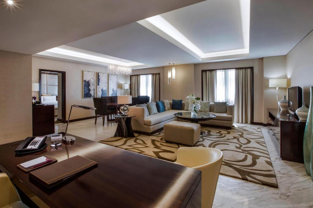 Presidential King Suite - Smoking - Image 1