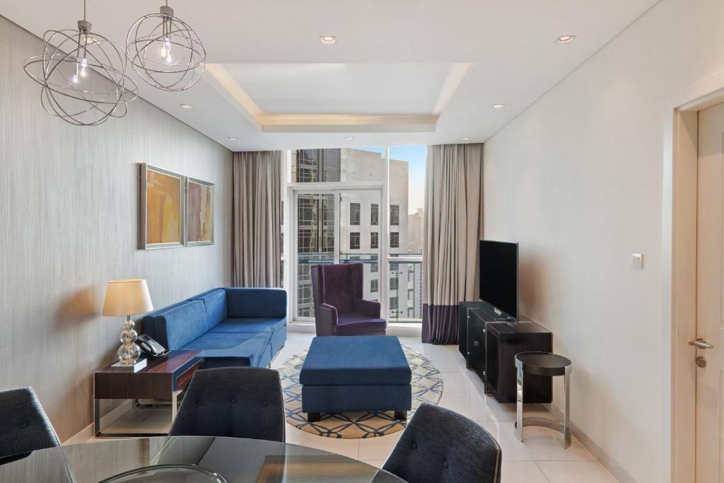 Three Bedroom Suite with Private Balcony - Burj Khalifa View - Image 8