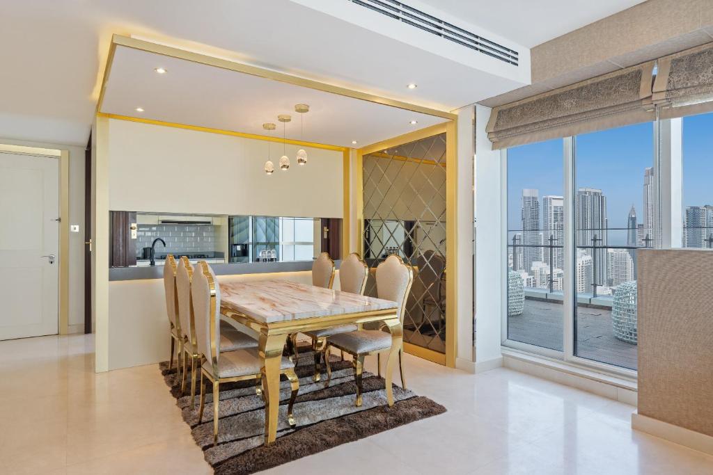 Three-Bedroom Suite - Image 5