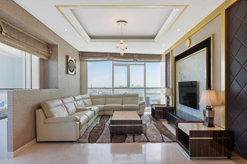 Three-Bedroom Suite - Image 7
