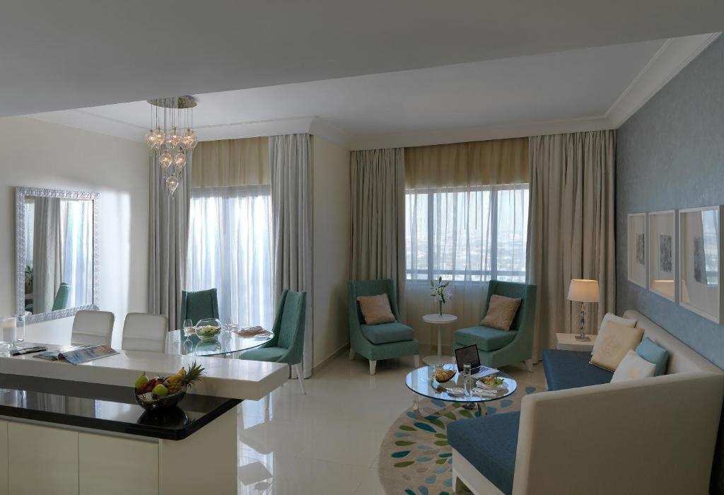 Three Bedroom City View with kitchenette and Private Balcony - Image 2