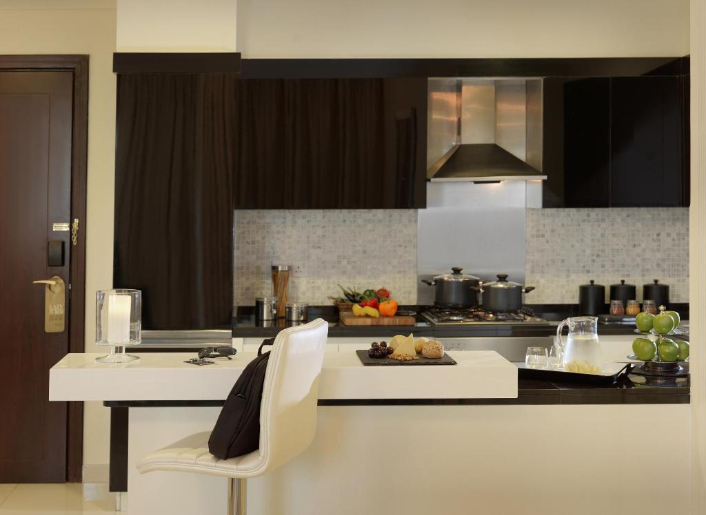 Three Bedroom City View with kitchenette and Private Balcony - Image 6