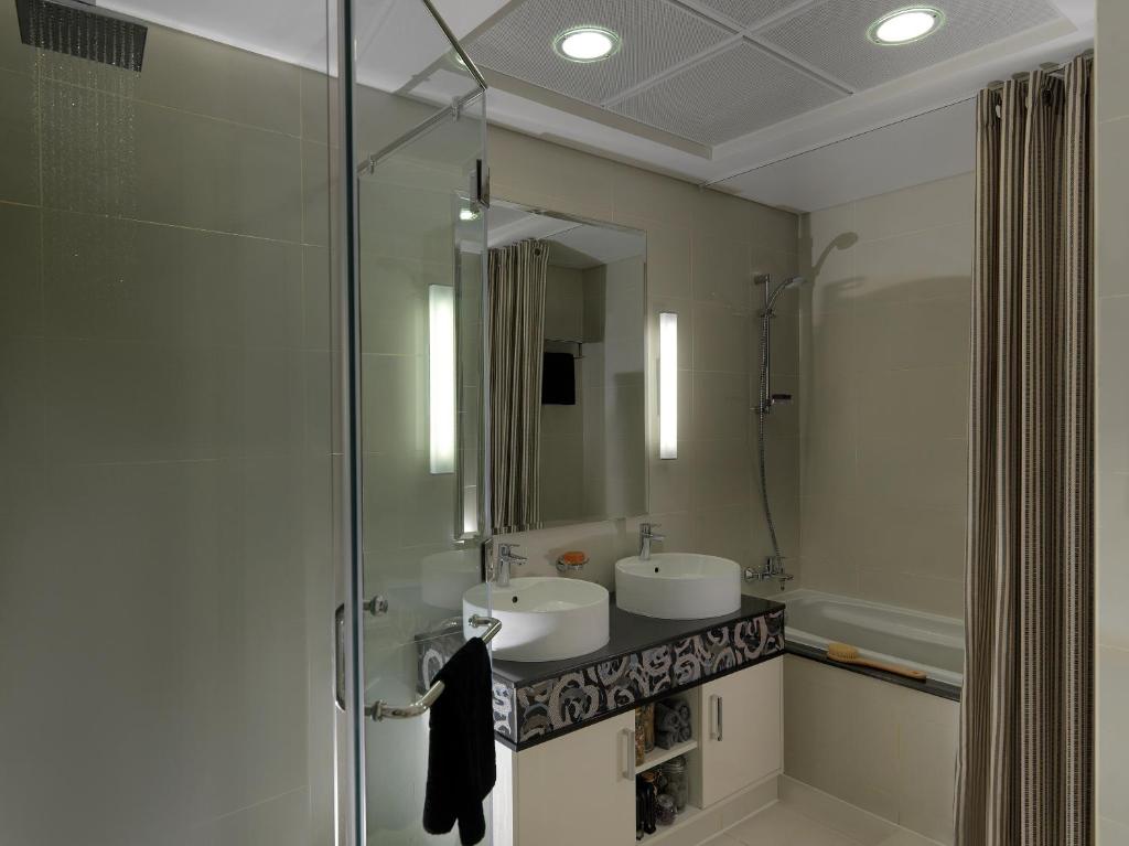 Two Bedroom City View with kitchenette and Private Balcony - Image 5