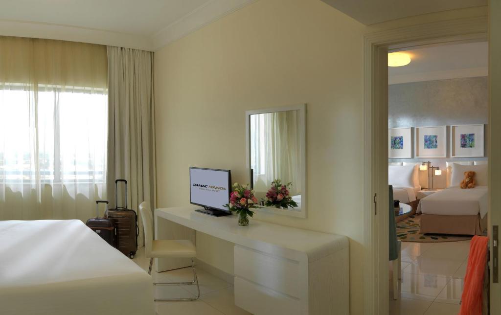 Two Bedroom City View with kitchenette and Private Balcony - Image 6