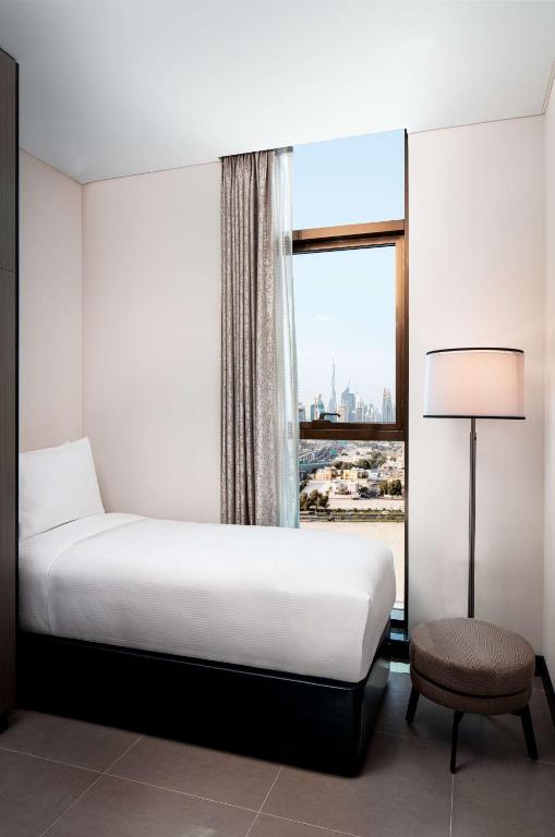 Ambassador Apartment with View - Image 1