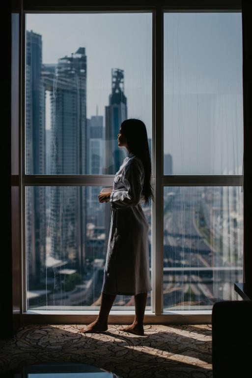 Executive Suite - Image 5