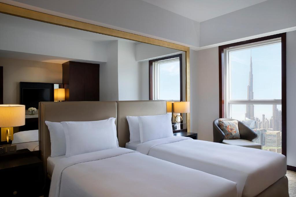 Two-Bedroom Apartment Suite with Burj Khalifa View - Image 1