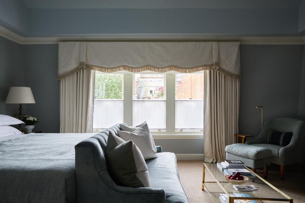 Studio Suite - Image 13