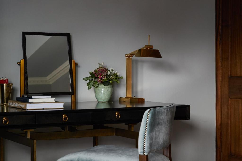 Studio Suite - Image 25