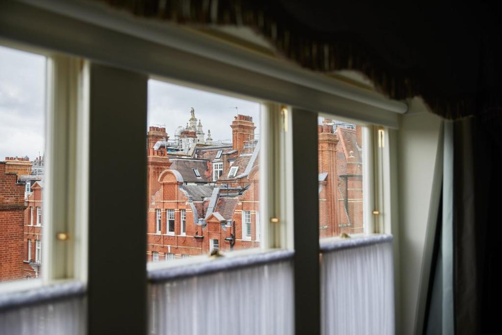 Studio Suite - Image 27