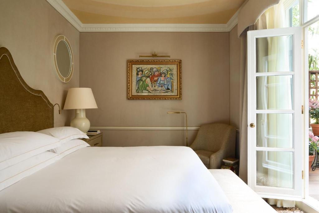 Victoria & Albert Suite - Image 18