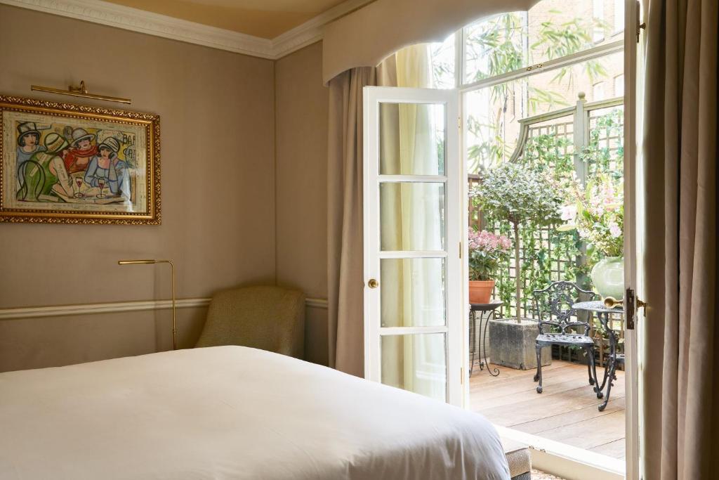 Victoria & Albert Suite - Image 19