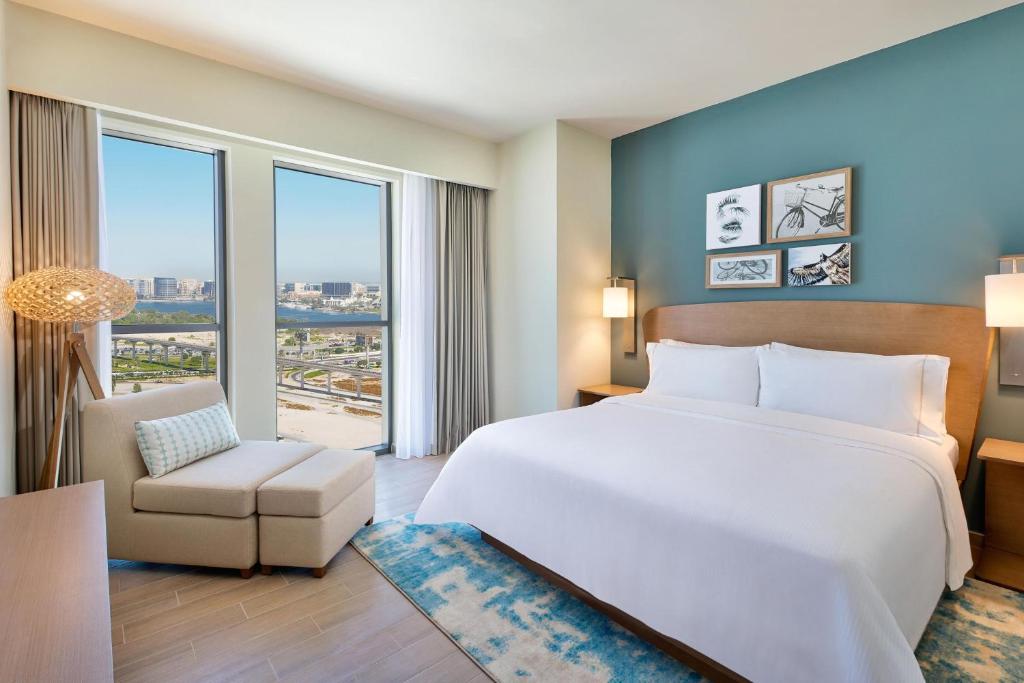 2 Bedroom Apartment with Creek View - Image 6