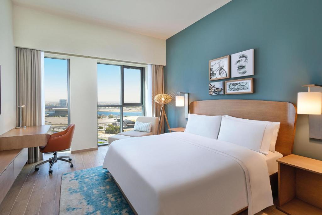 2 Bedroom Apartment with Creek View - Image 8