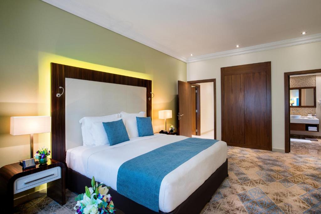 Two-Bedroom Suite - Image 6