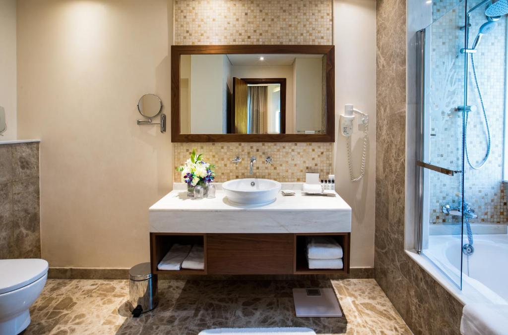 Two-Bedroom Suite - Image 8