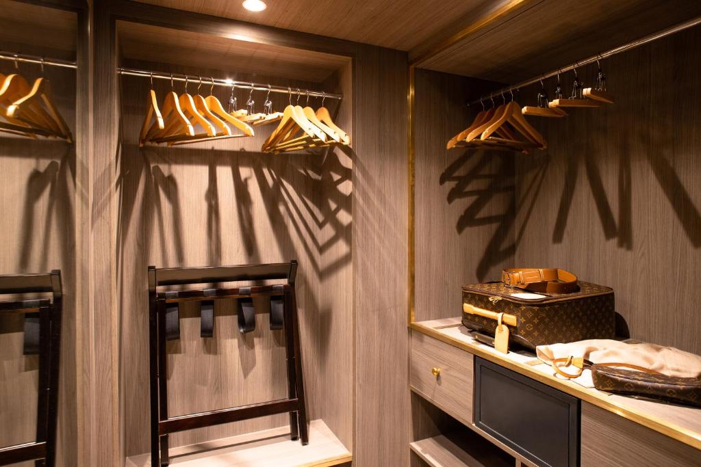 Suite Club - Image 5