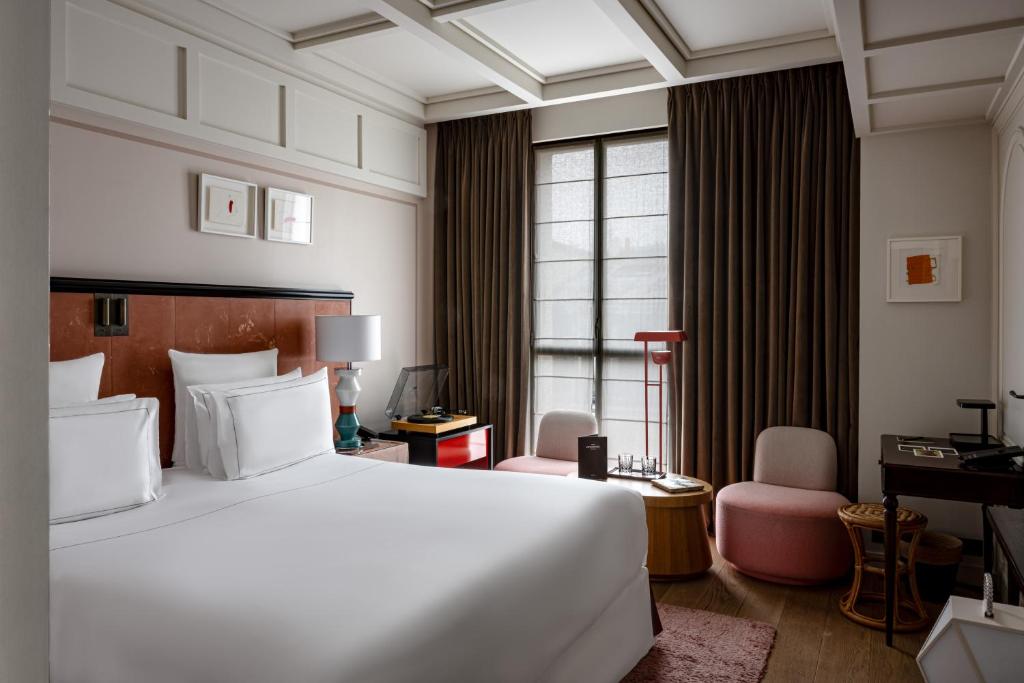Grande Superior Room - Image 1