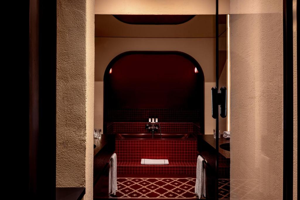 Suite - Image 4