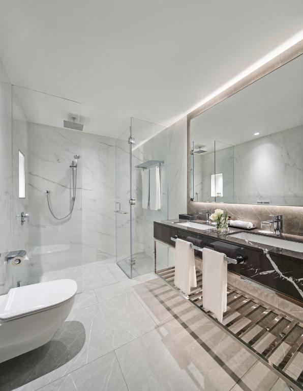 Two-Bedroom Grand Suite - Image 3