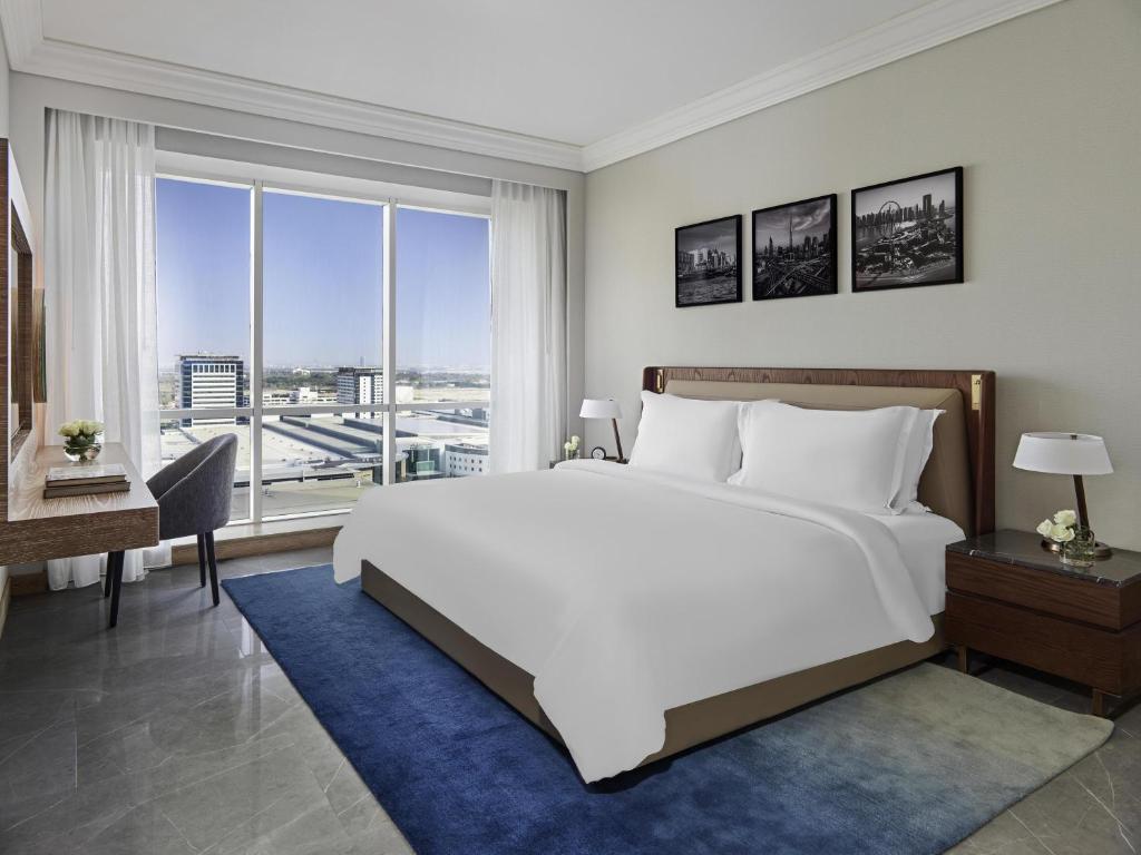 Two-Bedroom Grand Suite - Image 6