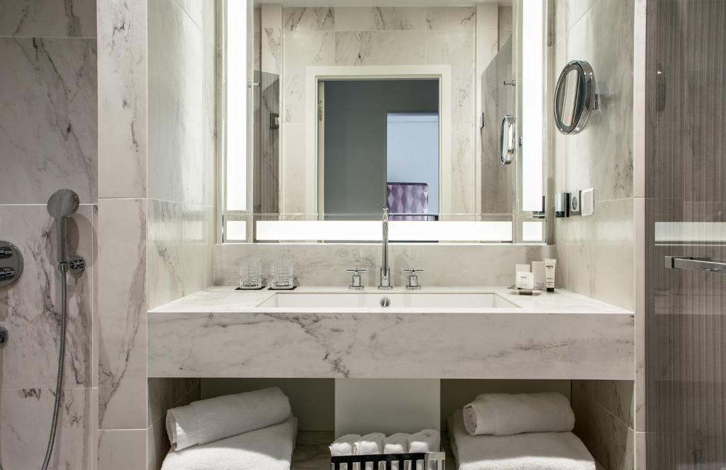 Classic Double Room - Image 2