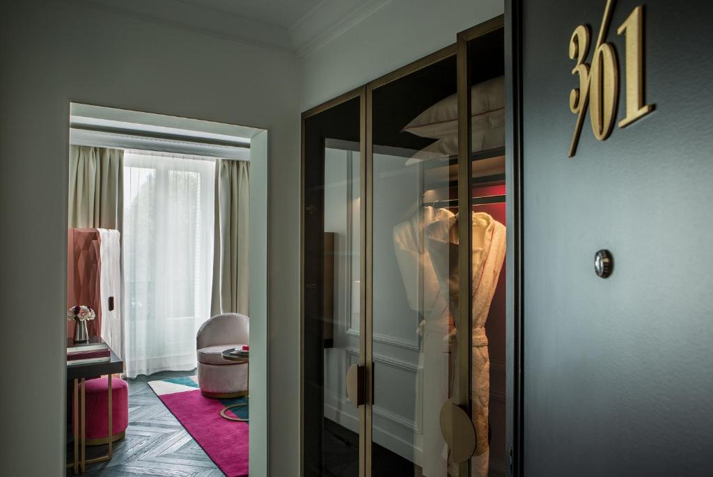 Panache Junior Suite - Image 6