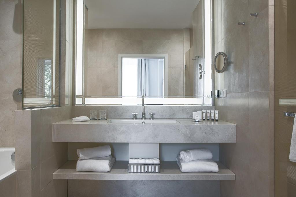 Panache Junior Suite - Image 7