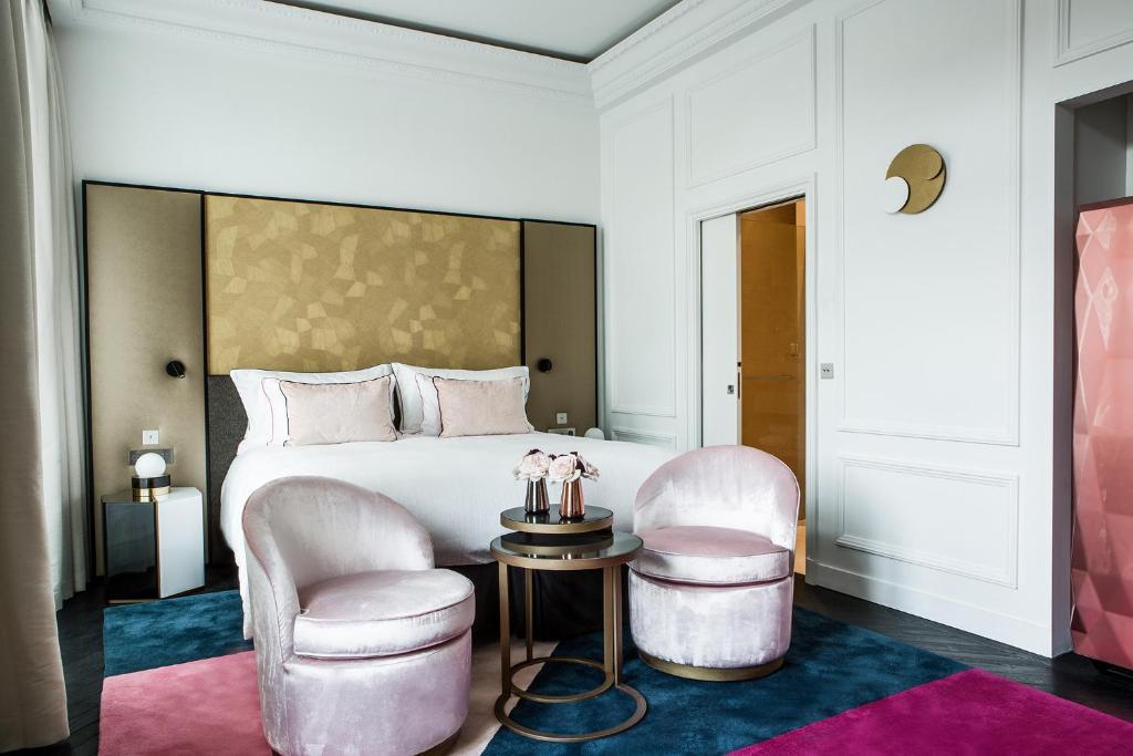 Superior Double Room - Image 8