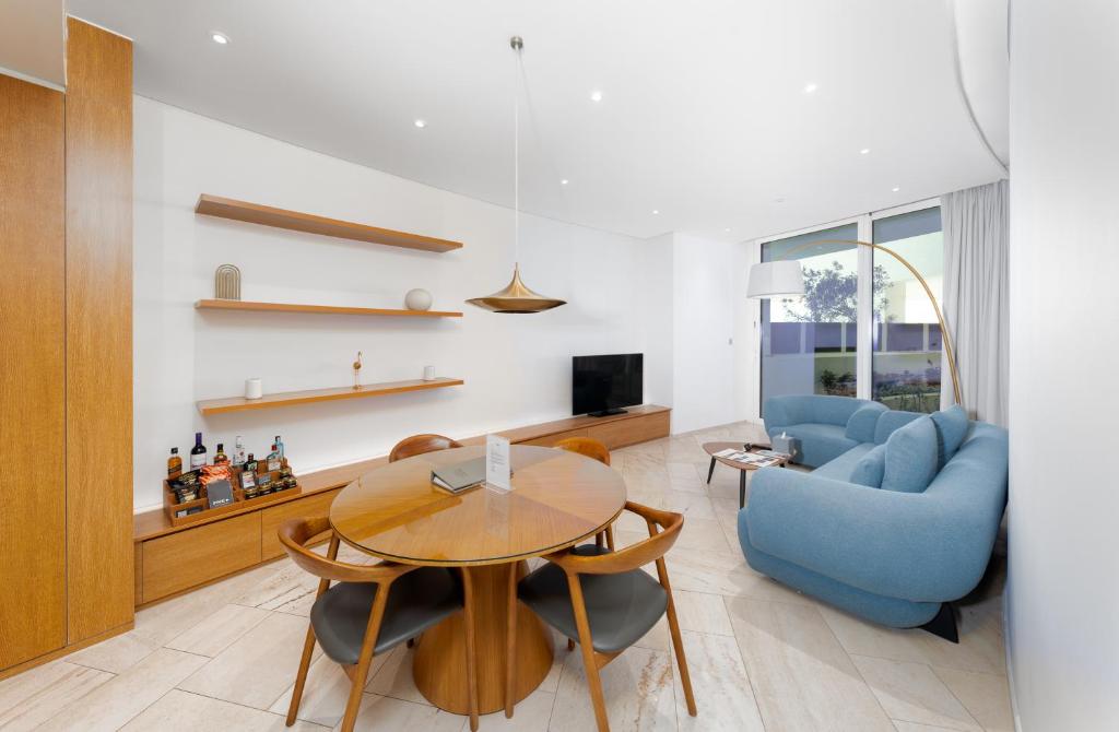 1 BED | Sky Villa w/Pool - Image 6