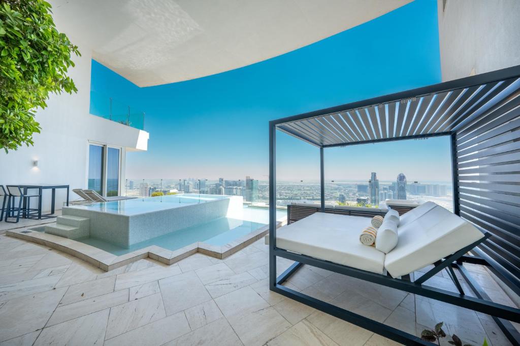 2 BED | Sky Villa w/Pool - Image 1