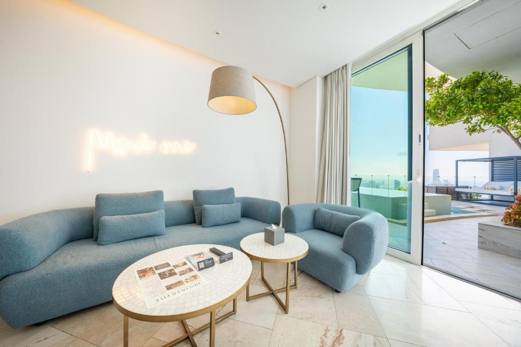 2 BED | Sky Villa w/Pool - Image 7