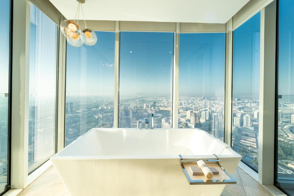 4 BED | Sky Villa w/Pool - Image 5