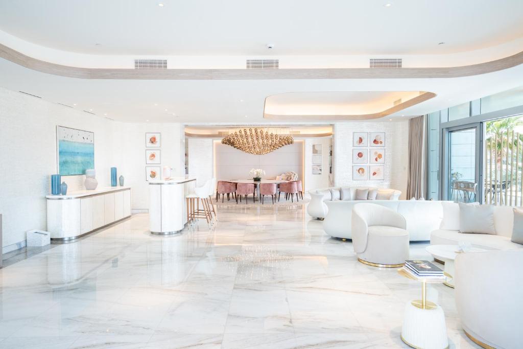 3 BED | Euphoria Suite - Image 2