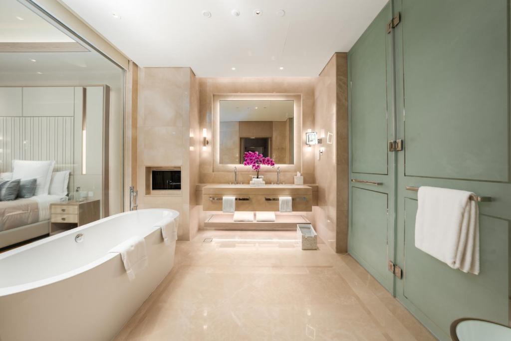 Junior Suite - Image 4