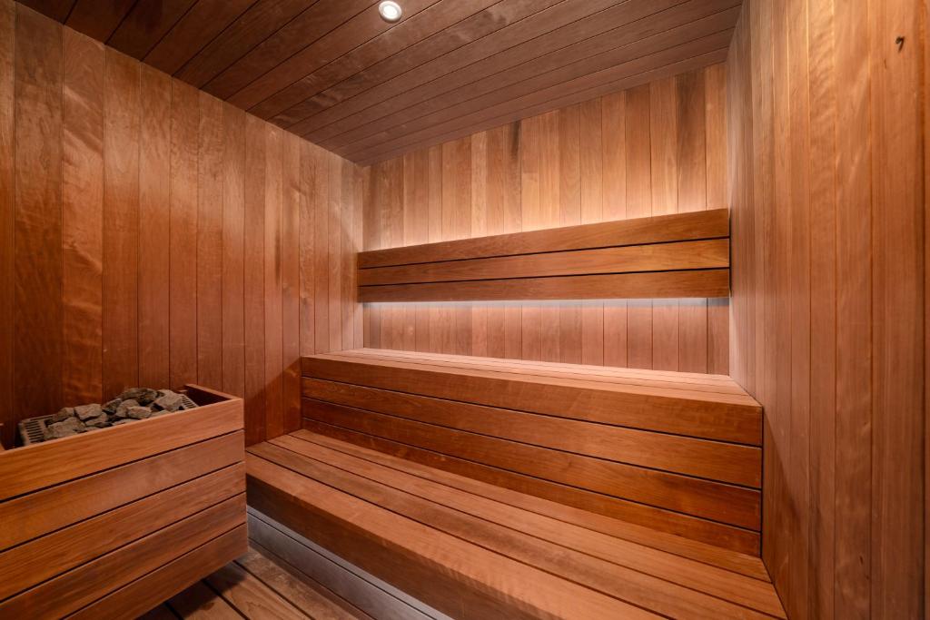 Luxe Spa Loft - Image 1