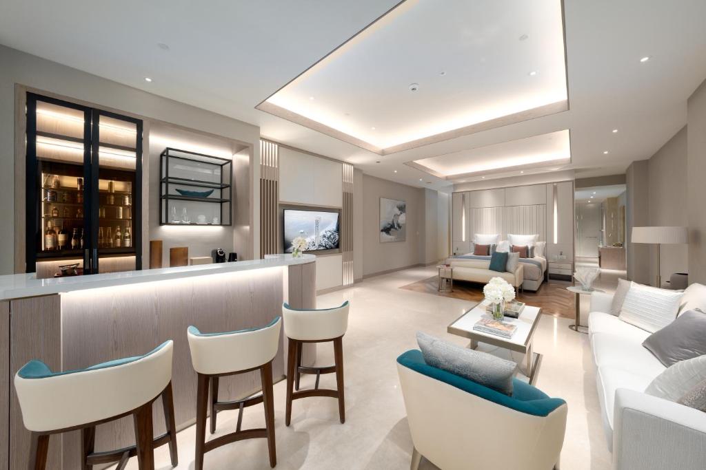 Luxe Spa Loft - Image 2