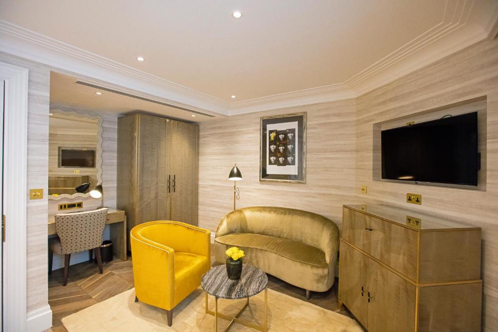 Junior Suite - Image 1