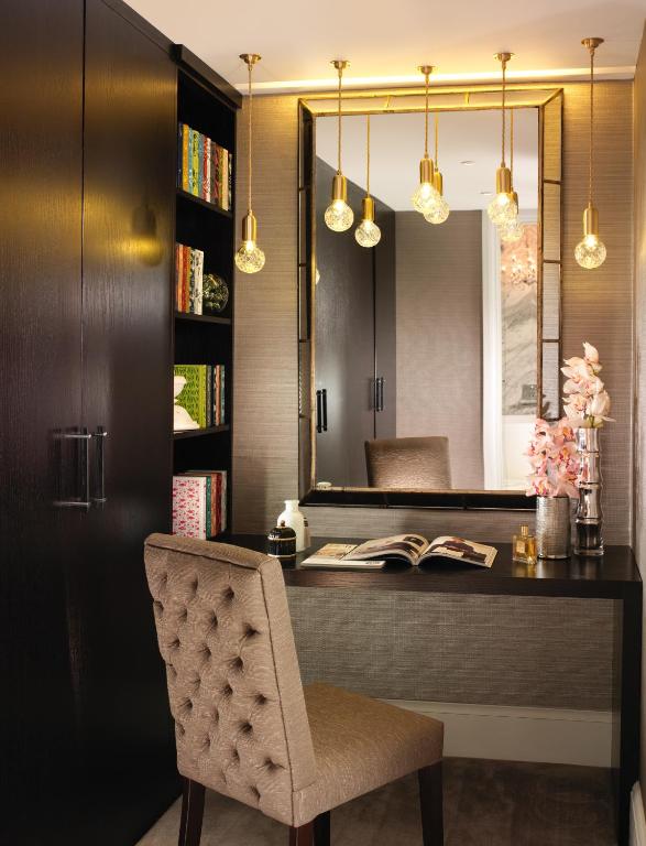 One Bedroom Suite - Image 13