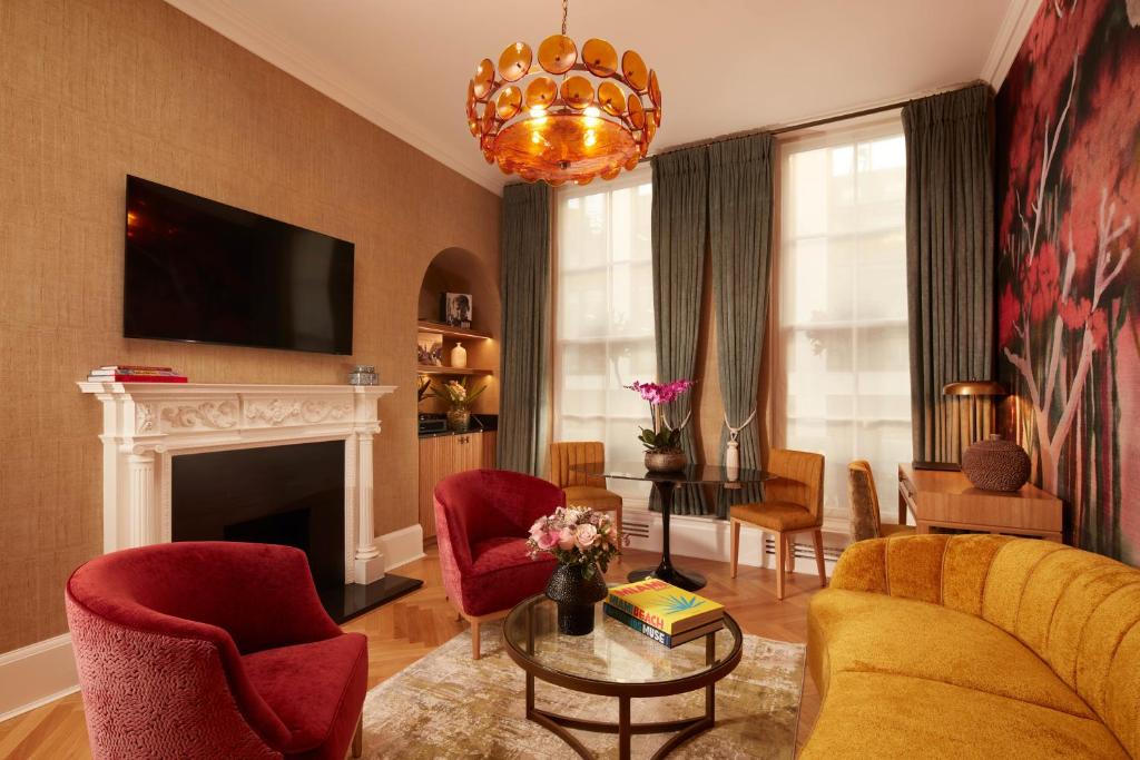 Two Bedroom Suite - Image 5