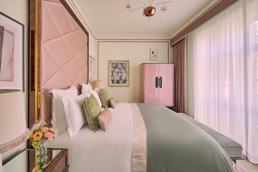 Double Room - Image 3