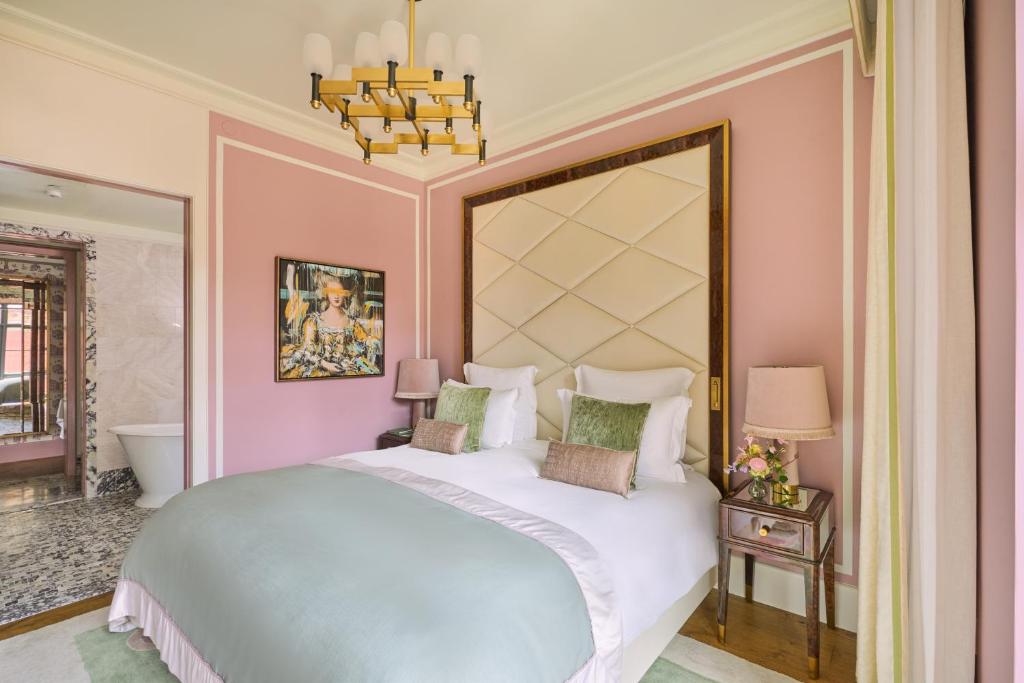 Hudson View Corner Suite - Image 6
